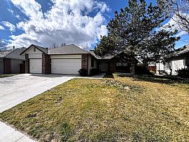 102 Augusta Ct, Dayton, Nv 89403 in Dayton, NV (Photo 2 of 12)