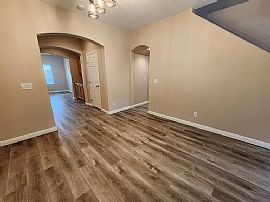 10618 Verona Wood St, Las Vegas, Nv 89141 in Las Vegas, NV (Photo 4 of 12)