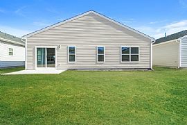 3-Bedroom Gem in The Heart of Myrtle Beach in Myrtle Beach, SC (Photo 9 of 10)