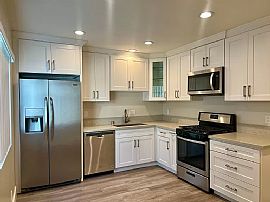 357 W Wilson Avenue, Apt 3, 357 W Wilson Ave, Glendale, Ca 9120 in Glendale, CA (Photo 8 of 12)