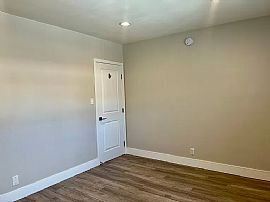 357 W Wilson Avenue, Apt 3, 357 W Wilson Ave, Glendale, Ca 9120 in Glendale, CA (Photo 9 of 12)