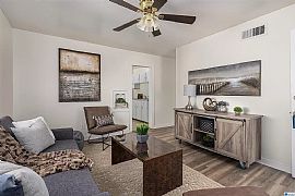 1625 27th Ave N, Hueytown, Al 35023 in Hueytown, AL