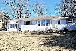 6223 Chadwell Rd Sw, Huntsville, Al 35802 in Huntsville, AL (Photo 2 of 10)