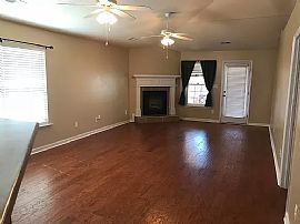 106 Hoven Ct Sw, Huntsville, Al 35824 in Huntsville, AL (Photo 3 of 11)