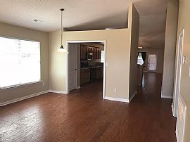 106 Hoven Ct Sw, Huntsville, Al 35824 in Huntsville, AL (Photo 4 of 11)