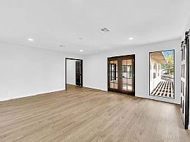 873 Morning Sun Ct, Las Vegas, Nv 89110 in Las Vegas, NV (Photo 4 of 10)