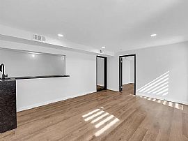 873 Morning Sun Ct, Las Vegas, Nv 89110 in Las Vegas, NV (Photo 9 of 10)