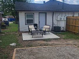 Charming 1bd and 1ba in Dallas, TX (Photo 12 of 12)