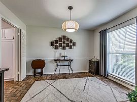 Charming 3bd and 2ba in Dallas, TX (Photo 2 of 12)