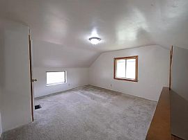 Here We Have a Great 2 Bedroom in Pittsburgh, PA (Photo 3 of 8)