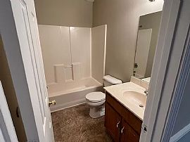 Nice and Affordable 3 Br, 1.5 Ba House For Rent  in Oak Grove, KY (Photo 5 of 8)