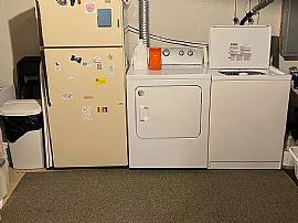 2 Bedroom, 1 Ba Duplex Approximately in Indianapolis, IN (Photo 8 of 10)