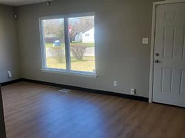 Very Nice 2 Bedroom Available in Gary, IN (Photo 6 of 8)