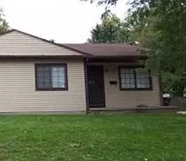 This Charming 1000 Square Foot Available in Lafayette, IN
