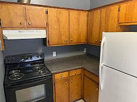 637 Euclid Ave, Mobile, Al 36606  House For Rent in Mobile, AL (Photo 2 of 6)