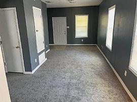 637 Euclid Ave, Mobile, Al 36606  House For Rent in Mobile, AL (Photo 3 of 6)