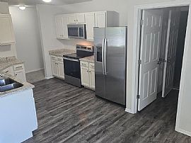 515 Cambridge Park Ct, Montevallo, Al 35115 in Montevallo, AL (Photo 5 of 9)