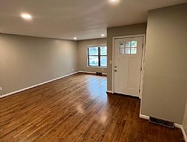 4236 4th Ave S, Birmingham, Al 35222  House For Rent in Birmingham, AL (Photo 3 of 8)