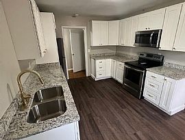 4236 4th Ave S, Birmingham, Al 35222  House For Rent in Birmingham, AL (Photo 4 of 8)