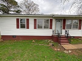 1220 19th Ave Se, Decatur, Al 35601 in Decatur, AL