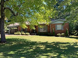 2218 Norwood Blvd, Florence, Al 35630 Home For Rent in Florence, AL