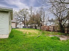 3 Bedroom 1 Bath Home Located in Penns Grove in Penns Grove, NJ (Photo 8 of 8)