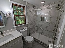 12 Vining Dr, Simsbury, Ct 06070 in Simsbury, CT (Photo 9 of 10)