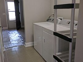 2081 W Intendencia St, Pensacola, Fl 32502 in Pensacola, FL (Photo 9 of 12)