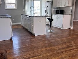 7 Whitney Ln, West Haven, Ct 06516 in West Haven, CT (Photo 8 of 9)