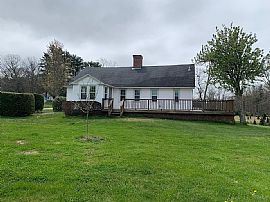 257b Wylie School Rd, Voluntown, Ct 06384 in Voluntown, CT (Photo 2 of 8)