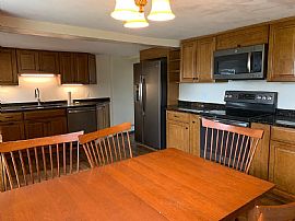 257b Wylie School Rd, Voluntown, Ct 06384 in Voluntown, CT (Photo 5 of 8)