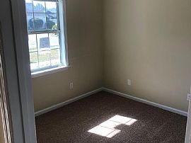 4208 Wilshire Dr, Valdosta, Ga 31605 Home Sweet Home in Valdosta, GA (Photo 6 of 6)