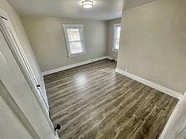 101 S 5th Ave, Forreston, Il 61030  Home Sweet Home  in Forreston, IL (Photo 8 of 10)