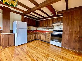 127 Friend St, Amesbury, Ma 01913 Peaceful House For Rent in Amesbury, MA (Photo 5 of 8)