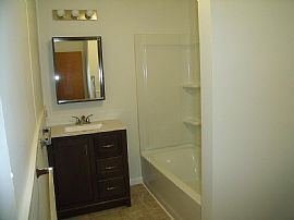 422 S Main St, Lawton, Mi 49065  House For Rent in Lawton, MI (Photo 7 of 8)