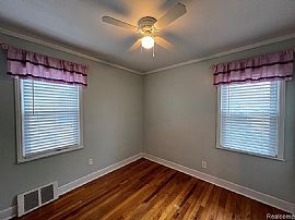 3411 Monroe St, Dearborn, Mi 48124  Lovely House For Rent in Dearborn, MI (Photo 8 of 11)