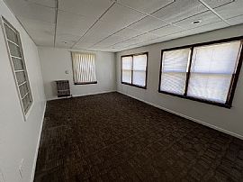 5952 Lodewyck St, Detroit, Mi 48224  House For Rent in Detroit, MI (Photo 4 of 6)