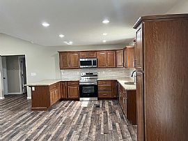 277 E Garnet Dr, Republic, Mo 65738  Lovely House For Rent  in Republic, MO (Photo 2 of 5)