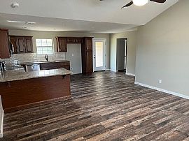 277 E Garnet Dr, Republic, Mo 65738  Lovely House For Rent  in Republic, MO (Photo 4 of 5)