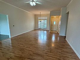 4366 S Quail Creek Ave, Springfield, Mo 65810 Available House F in Springfield, MO (Photo 4 of 11)