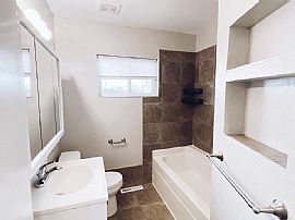 4407 E 112th St, Kansas City, Mo 64137 Joyful Home in Kansas City, MO (Photo 6 of 8)