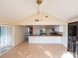 Available 3 Bedroom Ready ! in Hayward, CA (Photo 5 of 12)
