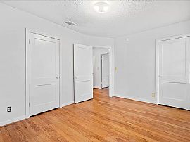 367 Hillwood Cir E, Mobile, Al 36608 in Mobile, AL (Photo 5 of 10)