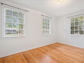 367 Hillwood Cir E, Mobile, Al 36608 in Mobile, AL (Photo 7 of 10)