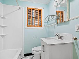 367 Hillwood Cir E, Mobile, Al 36608 in Mobile, AL (Photo 8 of 10)