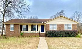 2409 Putman Pl, Hoover, Al 35226 in Hoover, AL