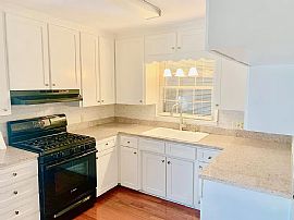 2409 Putman Pl, Hoover, Al 35226 in Hoover, AL (Photo 4 of 12)