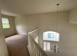 4 Bedroom 3 Baths Comfortable Luxury Home  in Reno, NV (Photo 10 of 12)