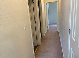 4 Bedroom 3 Baths Comfortable Luxury Home  in Reno, NV (Photo 6 of 12)