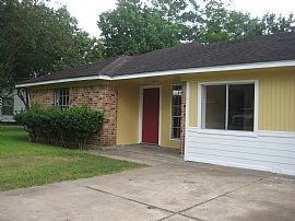 Charming 3 Bedroom 1.5 Bath Home in Houston, TX